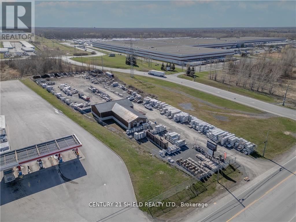 1420 Boundary Rd, Cornwall, ON K6H 7P8