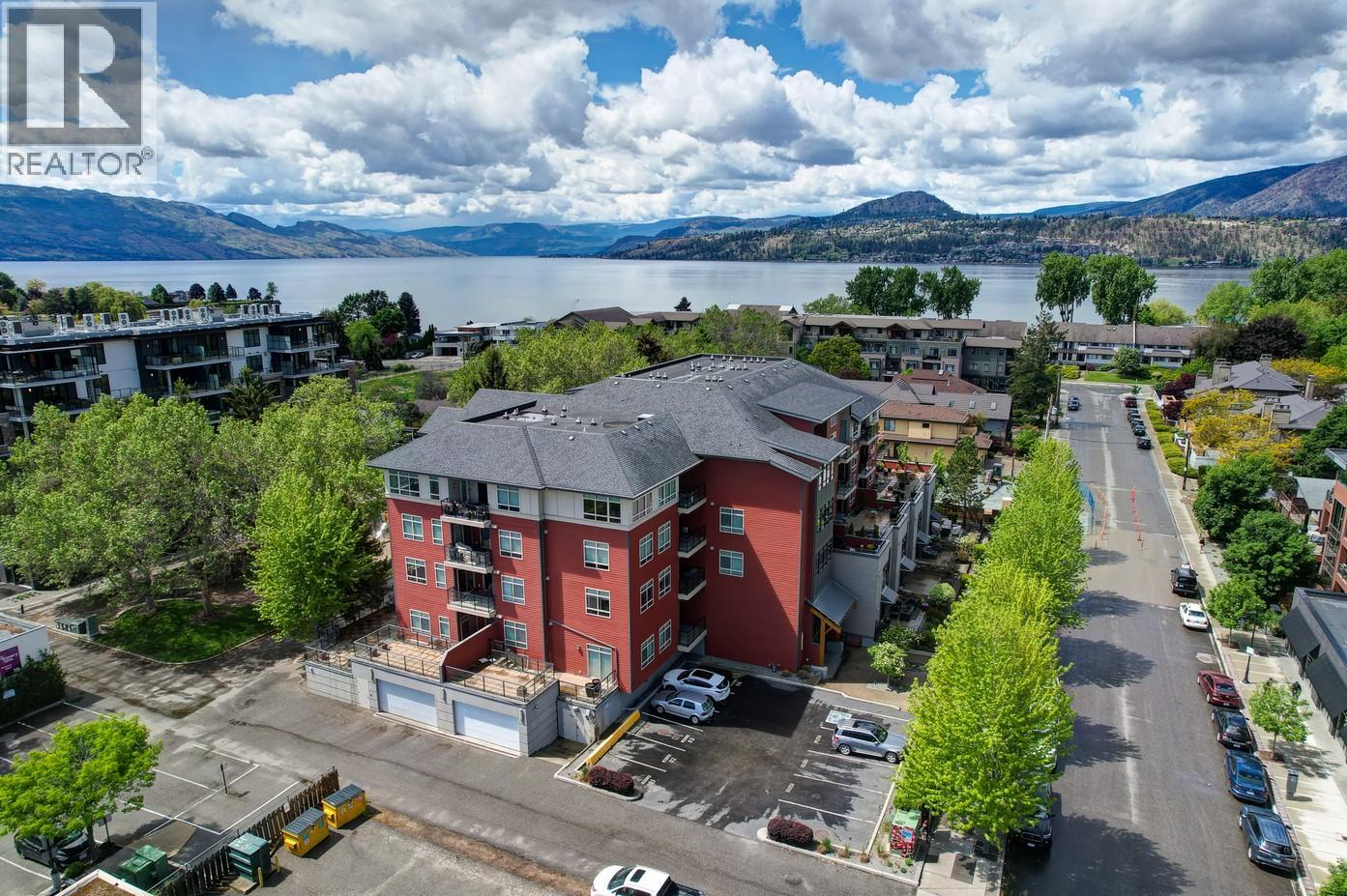 457 W Avenue Unit 111, Kelowna, BC V1Y 4Z3