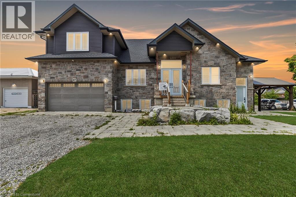 87 Owen Pl, Hamilton, ON L8G 2H3