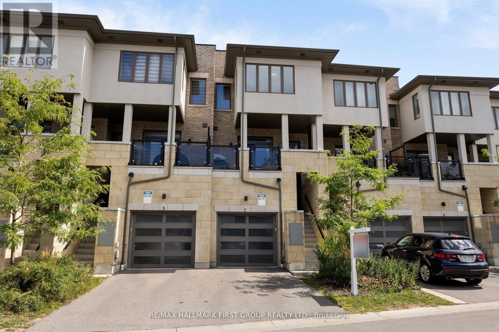 79 7 Shawfield Way, Whitby, ON L1R 0N8