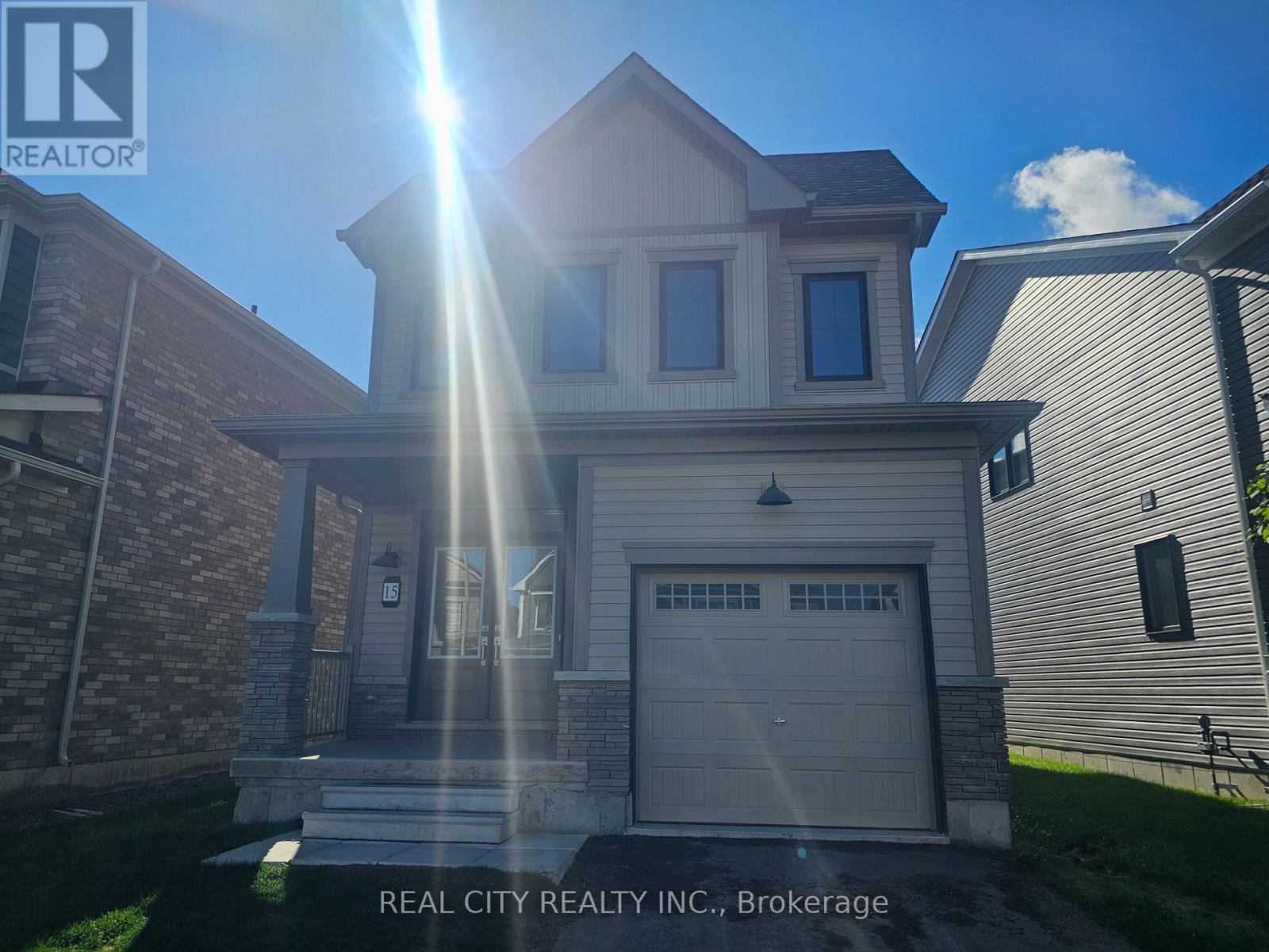 15 Rudder Rd, Welland Dain City, ON L3B 0M5