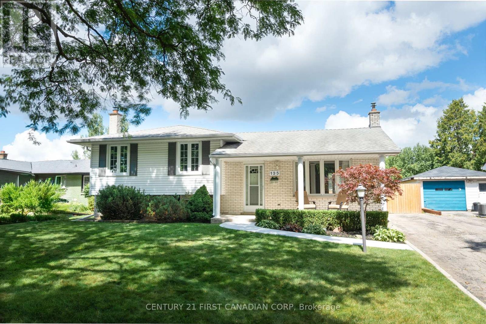 135 Downing Cres, London, ON N6C 3C7