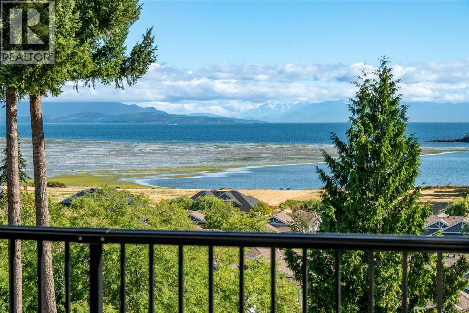 1325 Cape Cod Dr Unit 402 Dr, Parksville, BC V9P 2Y8