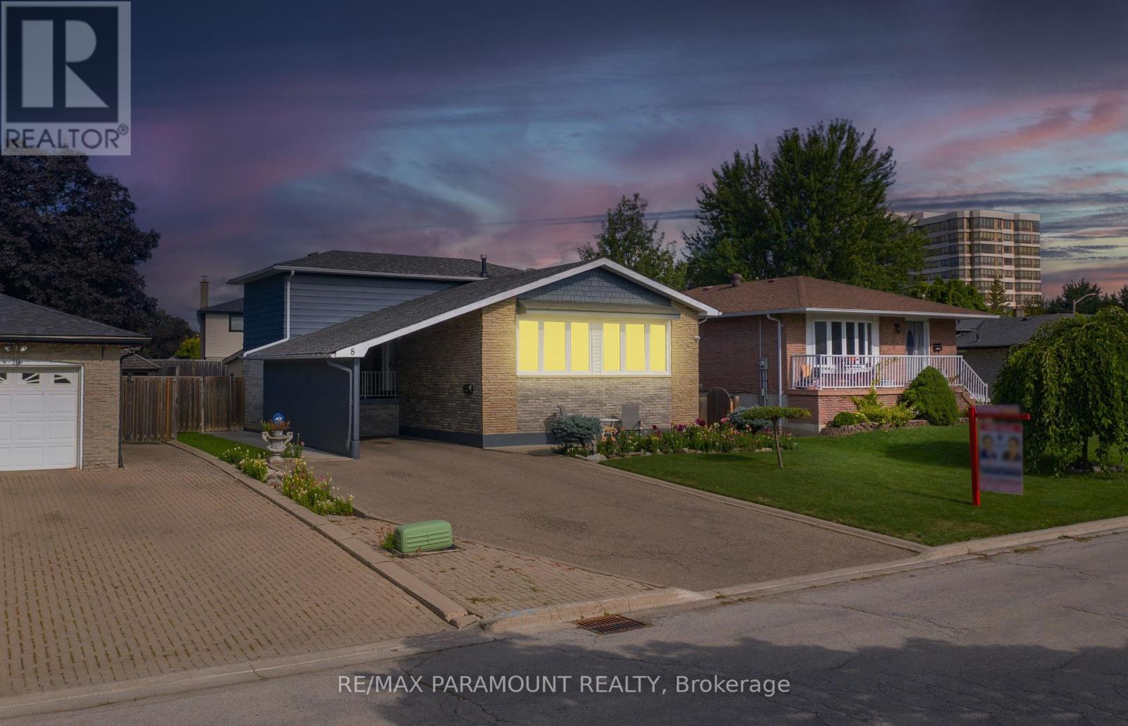 8 Edwin Dr, Brampton, ON L6Y 1A1
