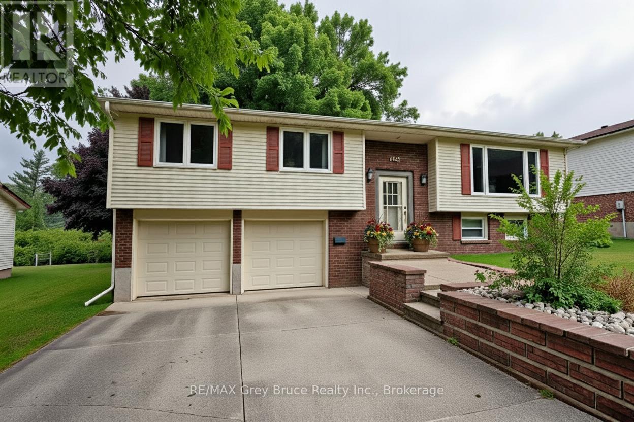260 8th Street A East, Owen Sound, ON N4K 6L2