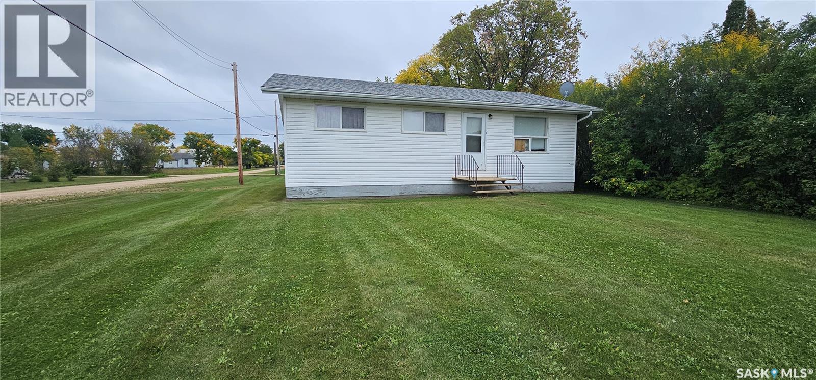 2 Street West, Weekes, SK S0E 1V0