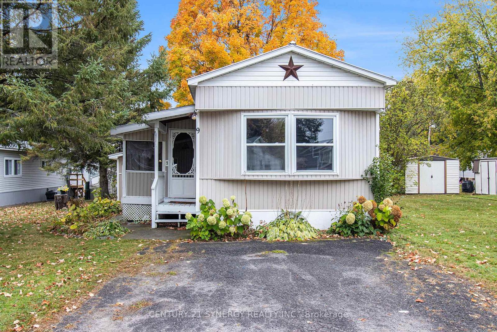 9 Bridle Path, Rideau Lakes, ON K2A 0J4