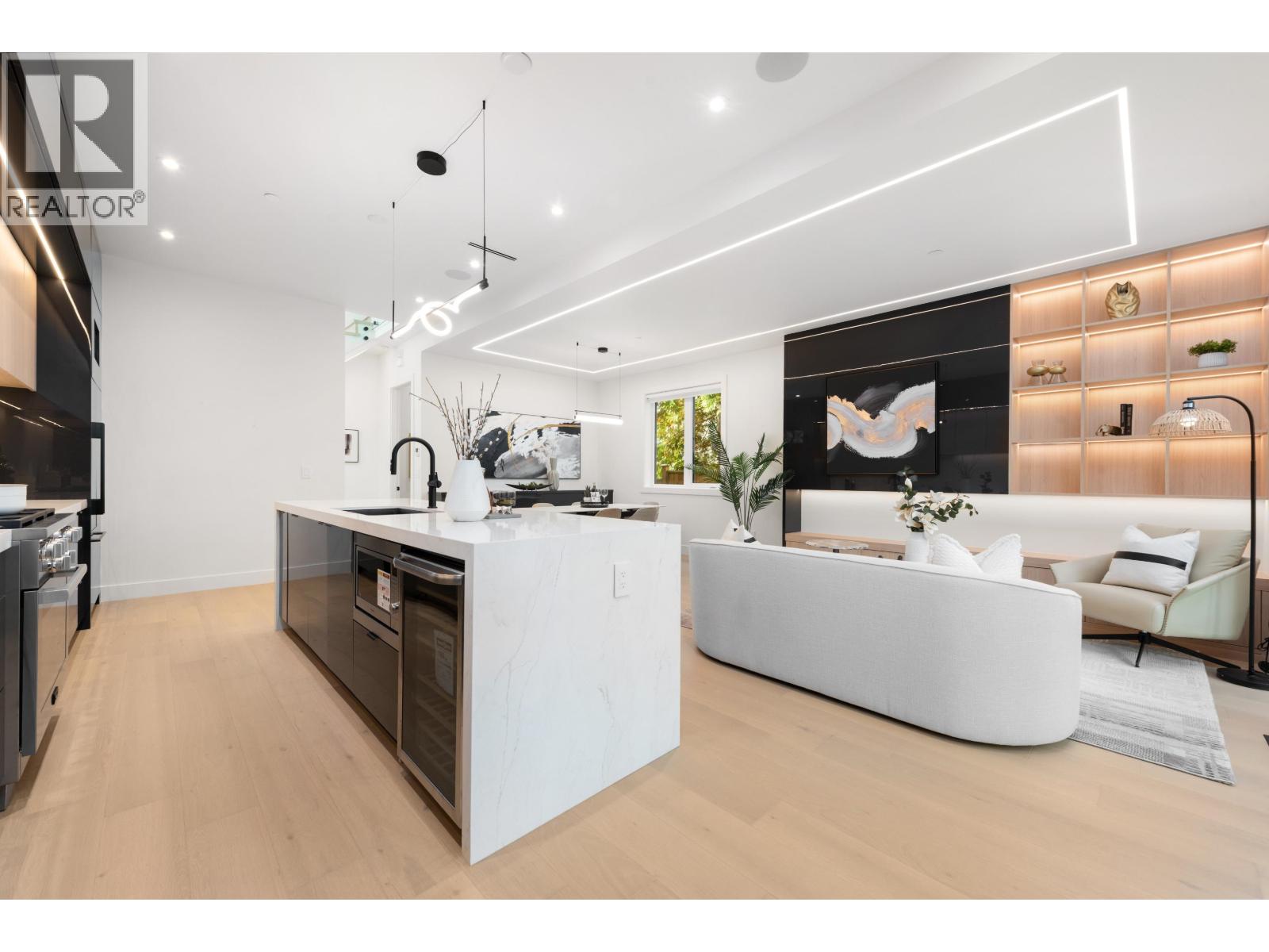 3232 W 38th Avenue Unit 1, Vancouver, BC V6N 2X6