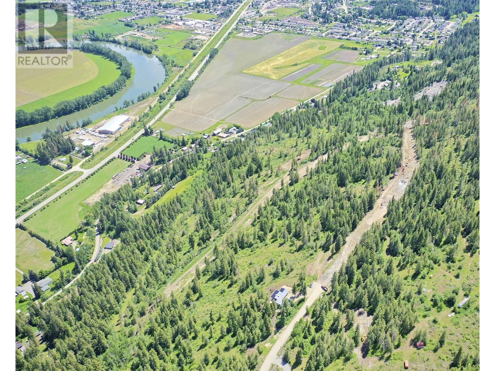 345 Oxbow Pl, Enderby, BC V0E 1V1