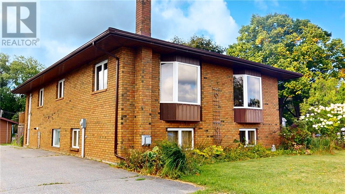 3 Cherry St, Northeastern Manitoulin and the Islands, ON P0P 1K0