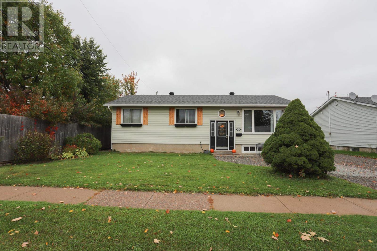 72 Irwin Ave, Sault Ste. Marie, ON P6A 3R1