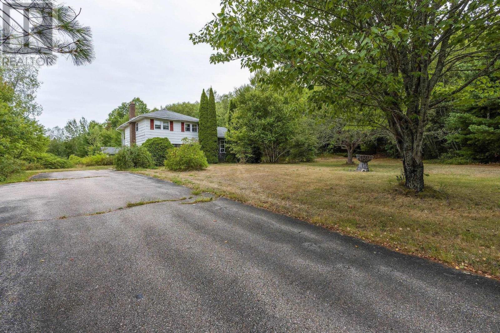 857 Greenwood Rd, South Greenwood, NS B0P 1R0