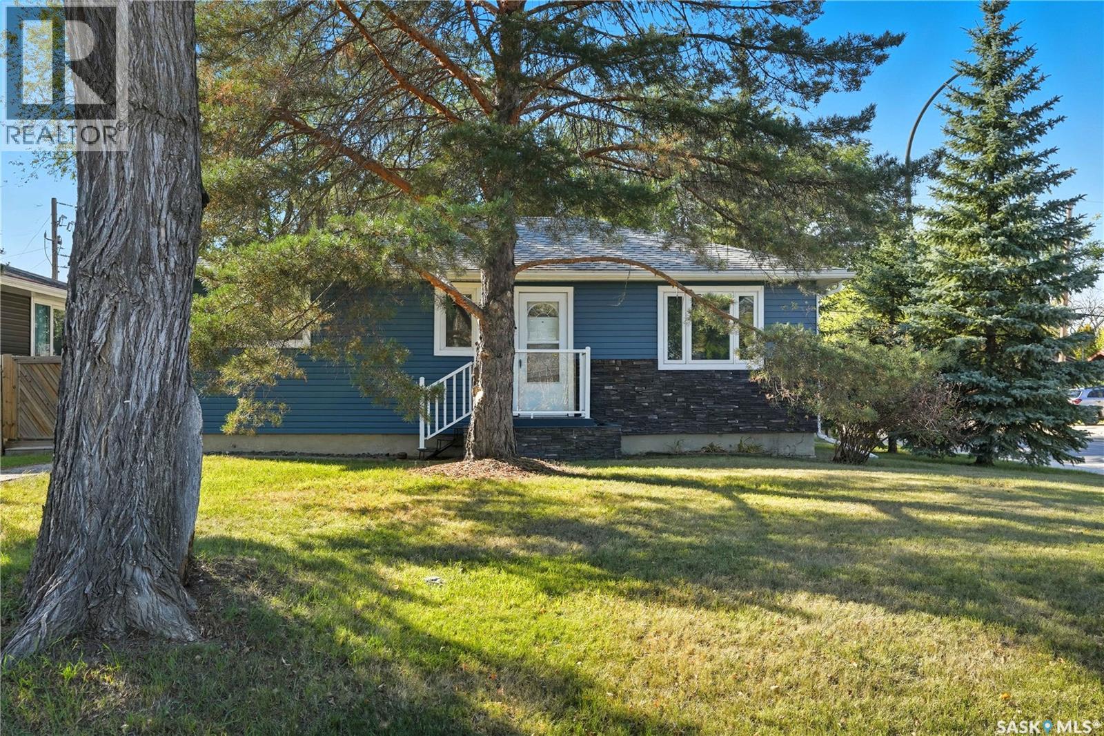700 Connaught St, Regina, SK S4T 4V3