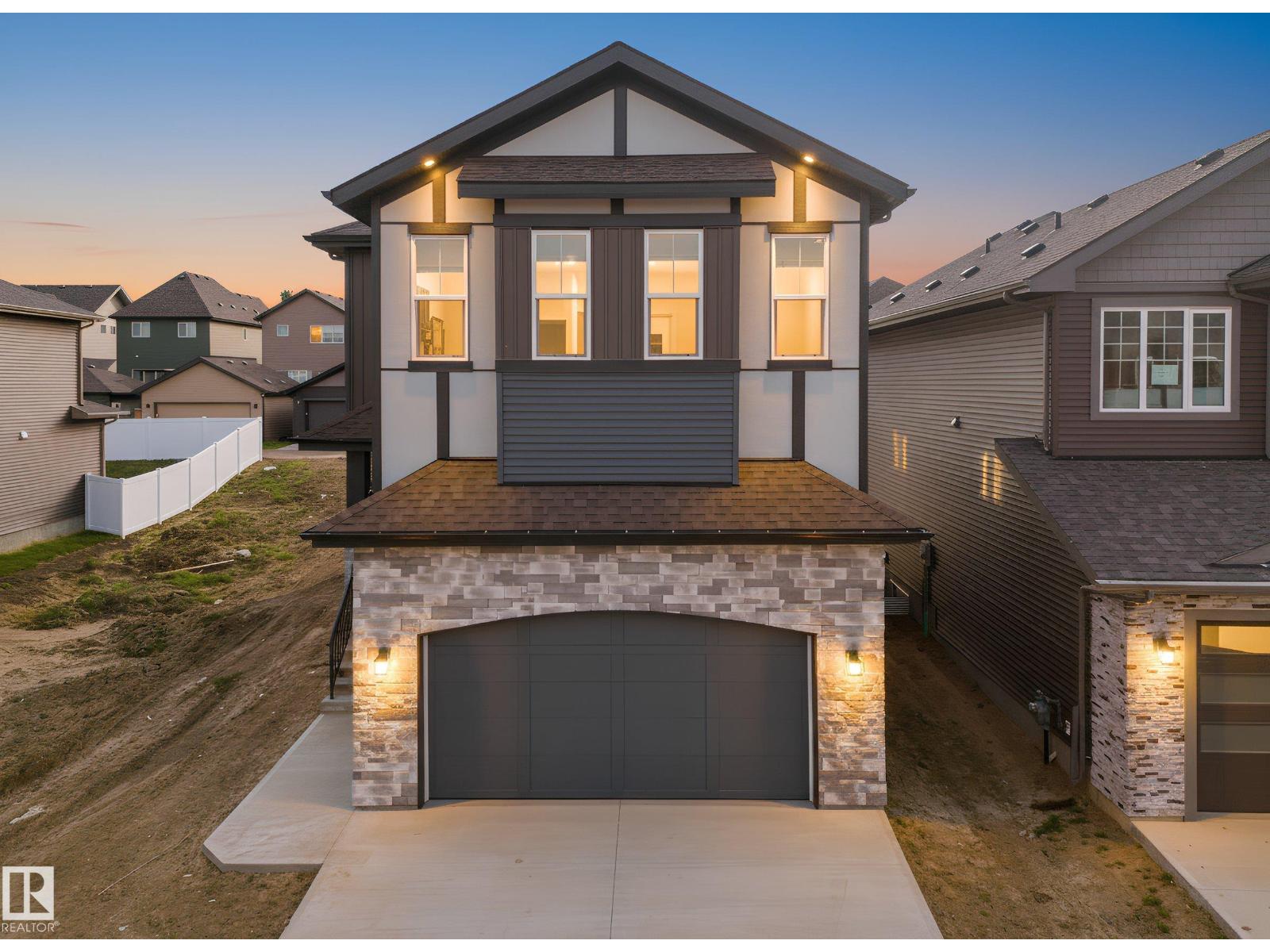 1113 Gyrfalcon Cr NW, Edmonton, AB T5S 0S5