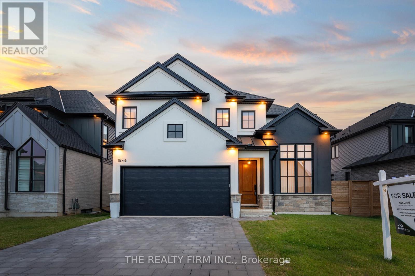 1874 Fountain Grass Dr, London, ON N6K 0K7