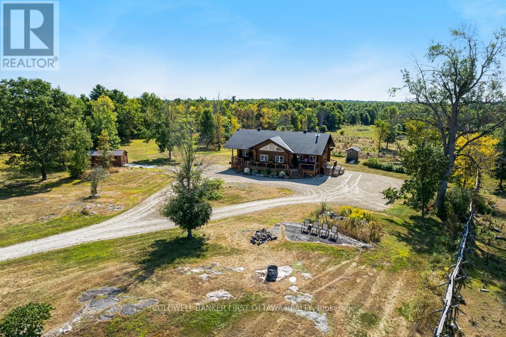 473 Ennis Rd, Tay Valley, ON K0G 1A0