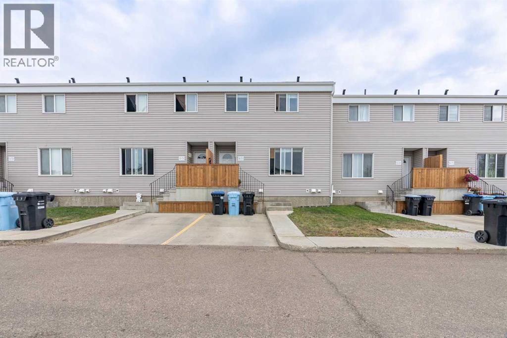 711 Beacon Hill Drive Unit 14, Fort Mcmurray, AB T9H 3R5