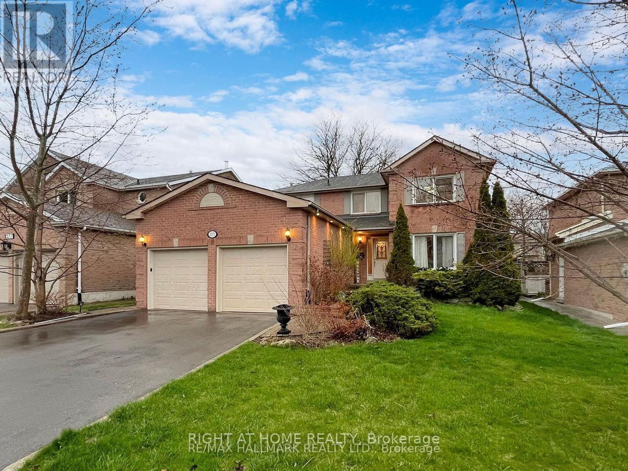 273 Mccaffrey Rd, Newmarket, ON L3X 1J5