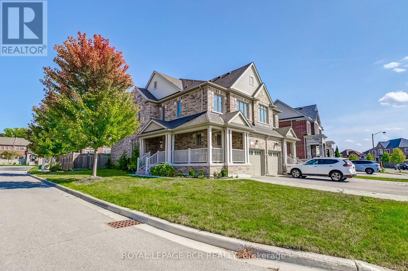 1 Silver Charm Dr, East Gwillimbury, ON L9N 0L6