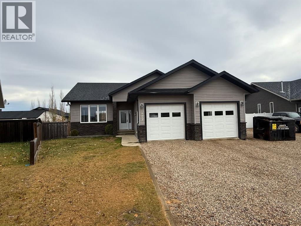 108 Street Unit 9513 #b, La Crete, AB T0H 2H0