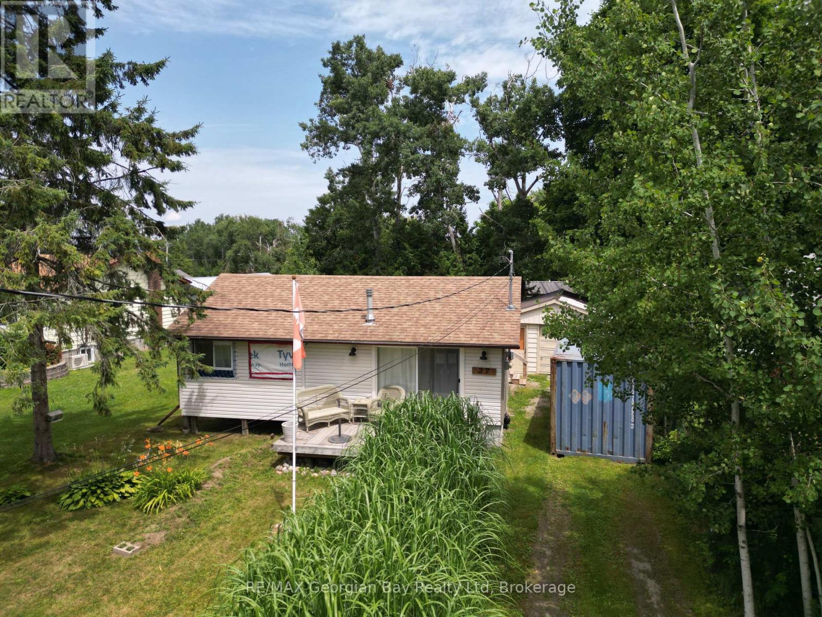 37 Yeoger Dr, Tay, ON L0K 1R0