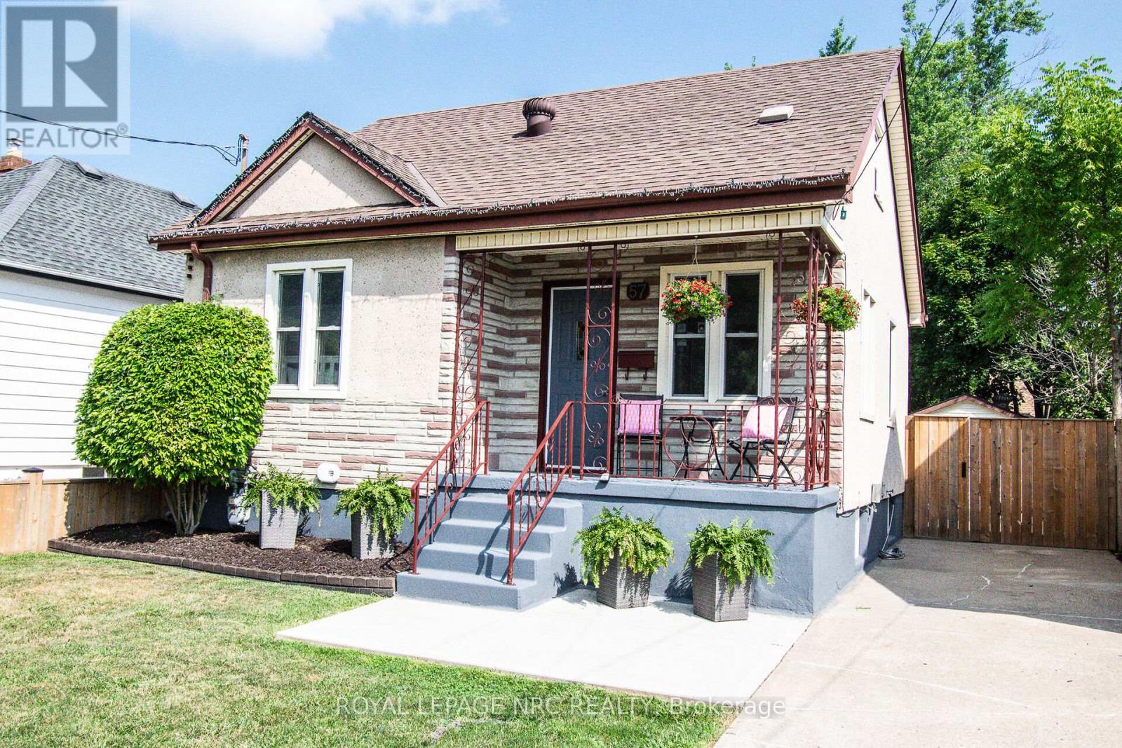 57 Hamilton St, St. Catharines, ON L2S 1K8