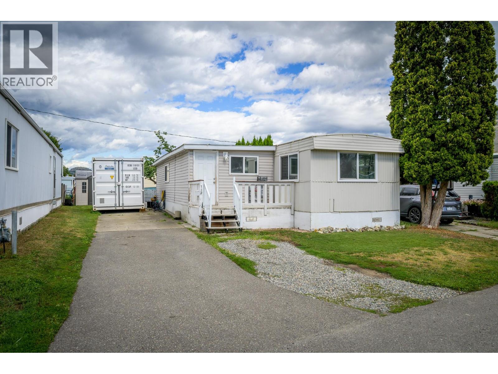 2400 Oakdale Way Unit 112, Kamloops, BC V2B 6W7
