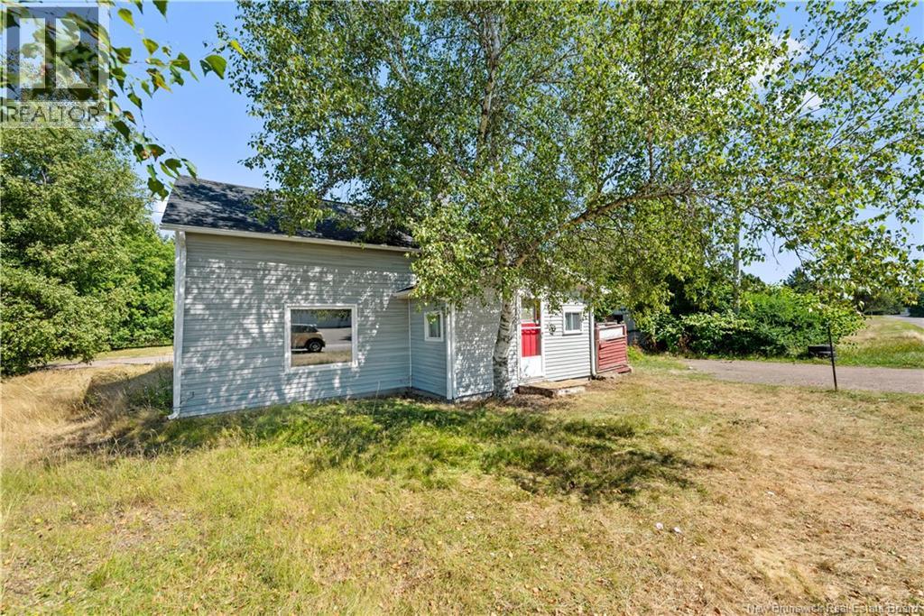 25 Richard Hill Rd, Shediac Cape, NB E4R 1R5