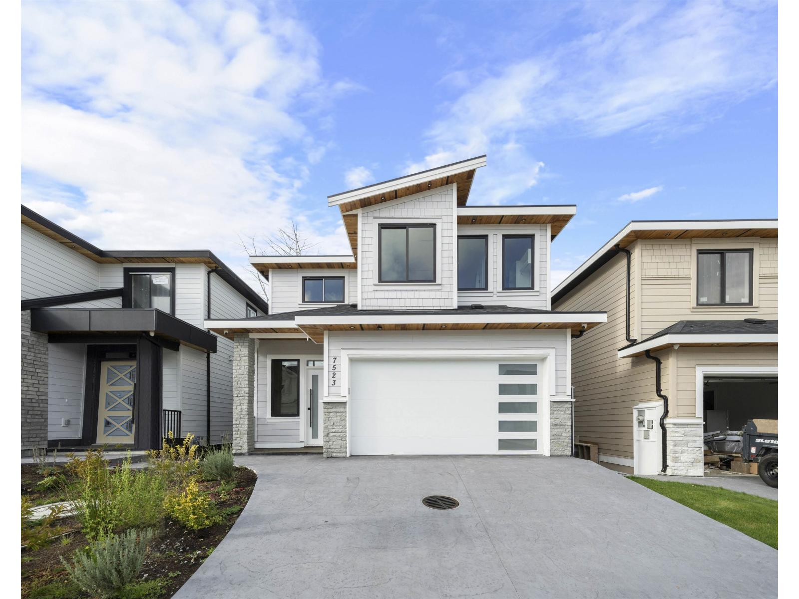 205 Street Unit 7523, Langley, BC V2Y 3S8