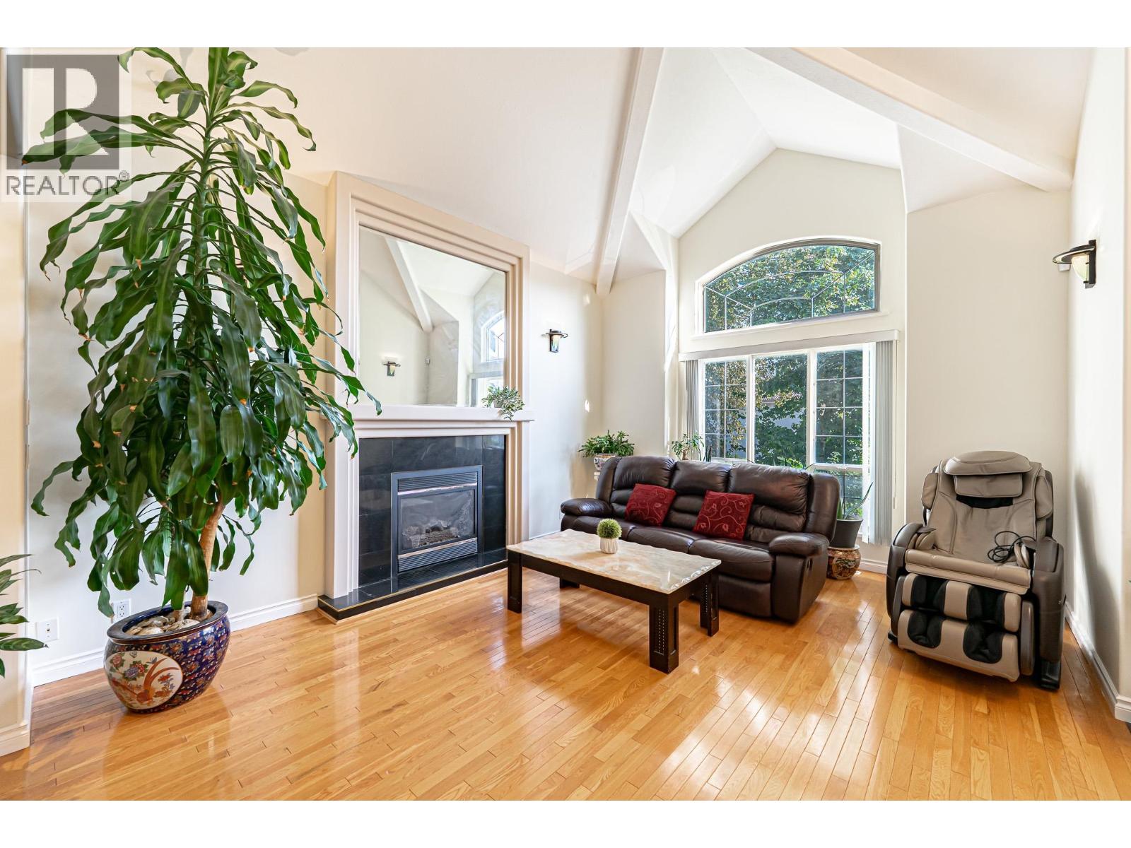 3169 Arrowsmith Pl, Coquitlam, BC V3E 3B5