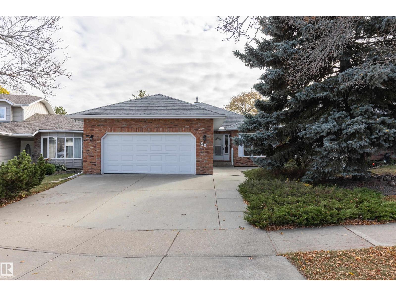 50 Hillside Cr, Sherwood Park, AB T8A 5E1