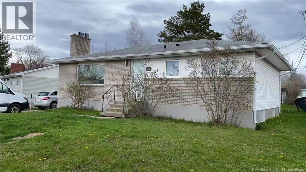 332 Kendra St, Moncton, NB E1C 4K4