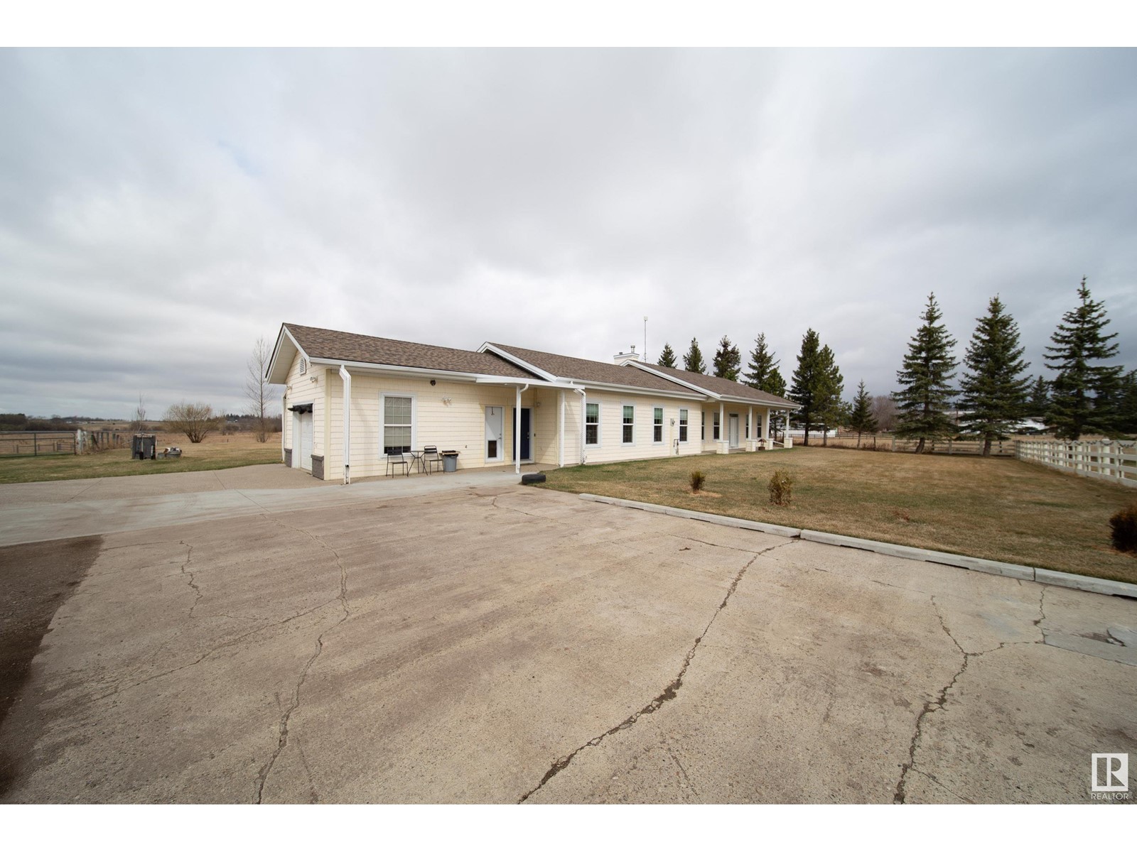 51214 Rge Rd 232, Rural Strathcona County, AB T8B 1K8