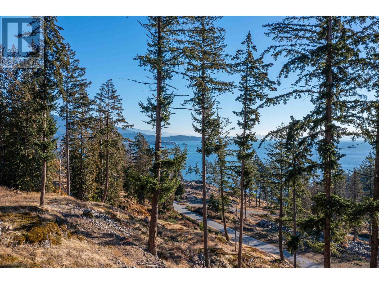 822 Mcintosh Ln, Bowen Island, BC V0N 1G2