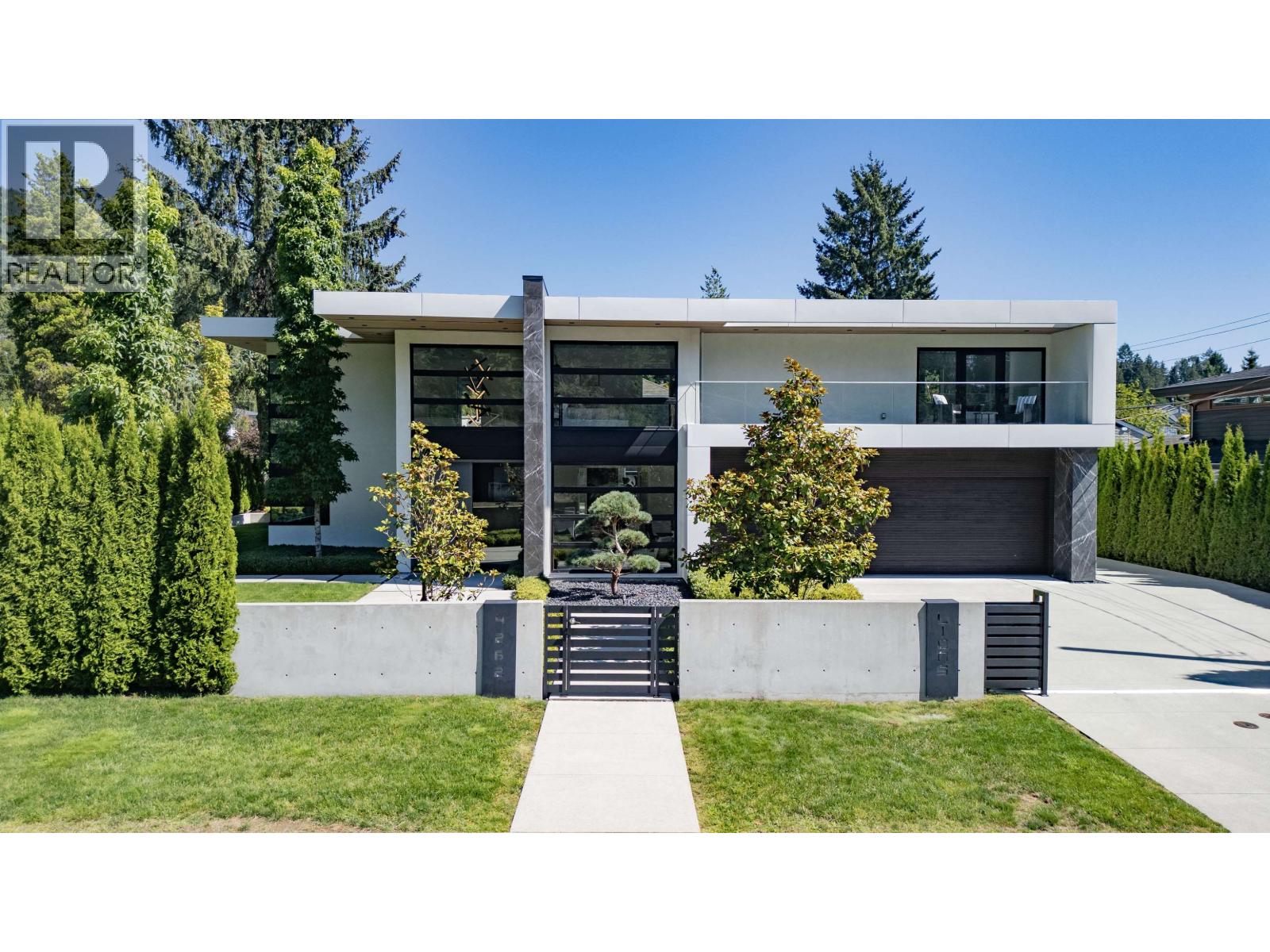 4262 Lions Ave, North Vancouver, BC V7R 3S5