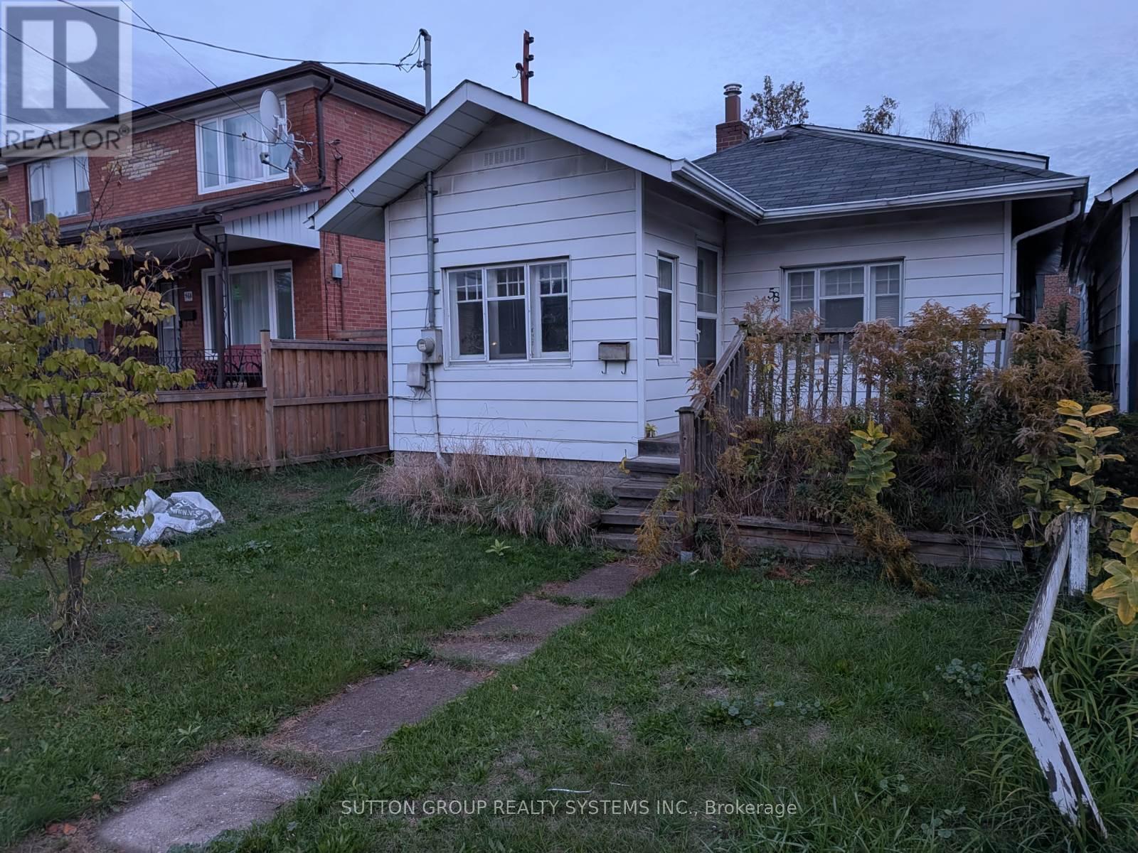 58 Newport Ave N, Toronto Oakridge, ON M1L 1J1