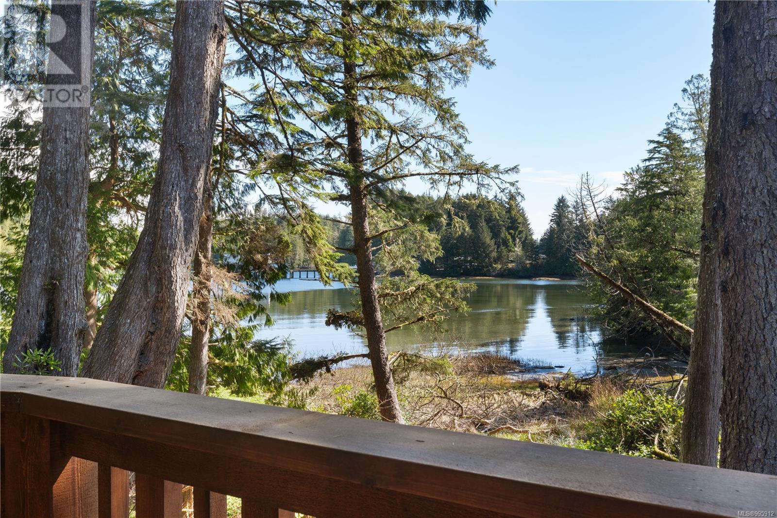 1015 Peninsula Rd Unit 1 Rd, Ucluelet, BC V0R 3A0