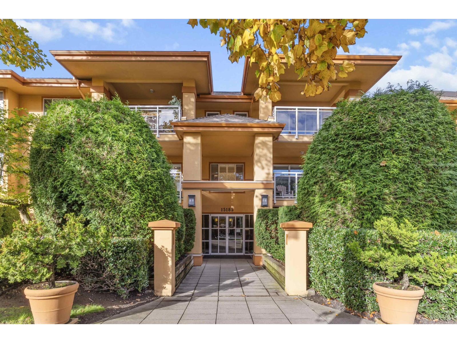 15185 22 Avenue Unit 106, Surrey, BC V4A 9T4