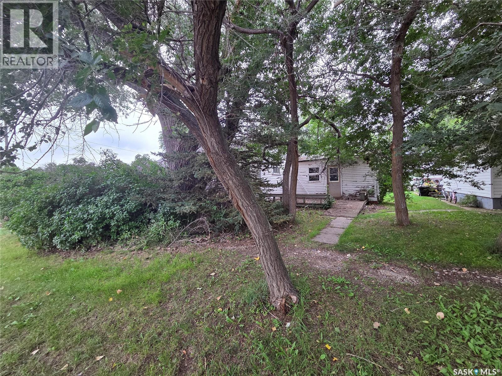 227 Main St, Hazenmore, SK S0N 1C0