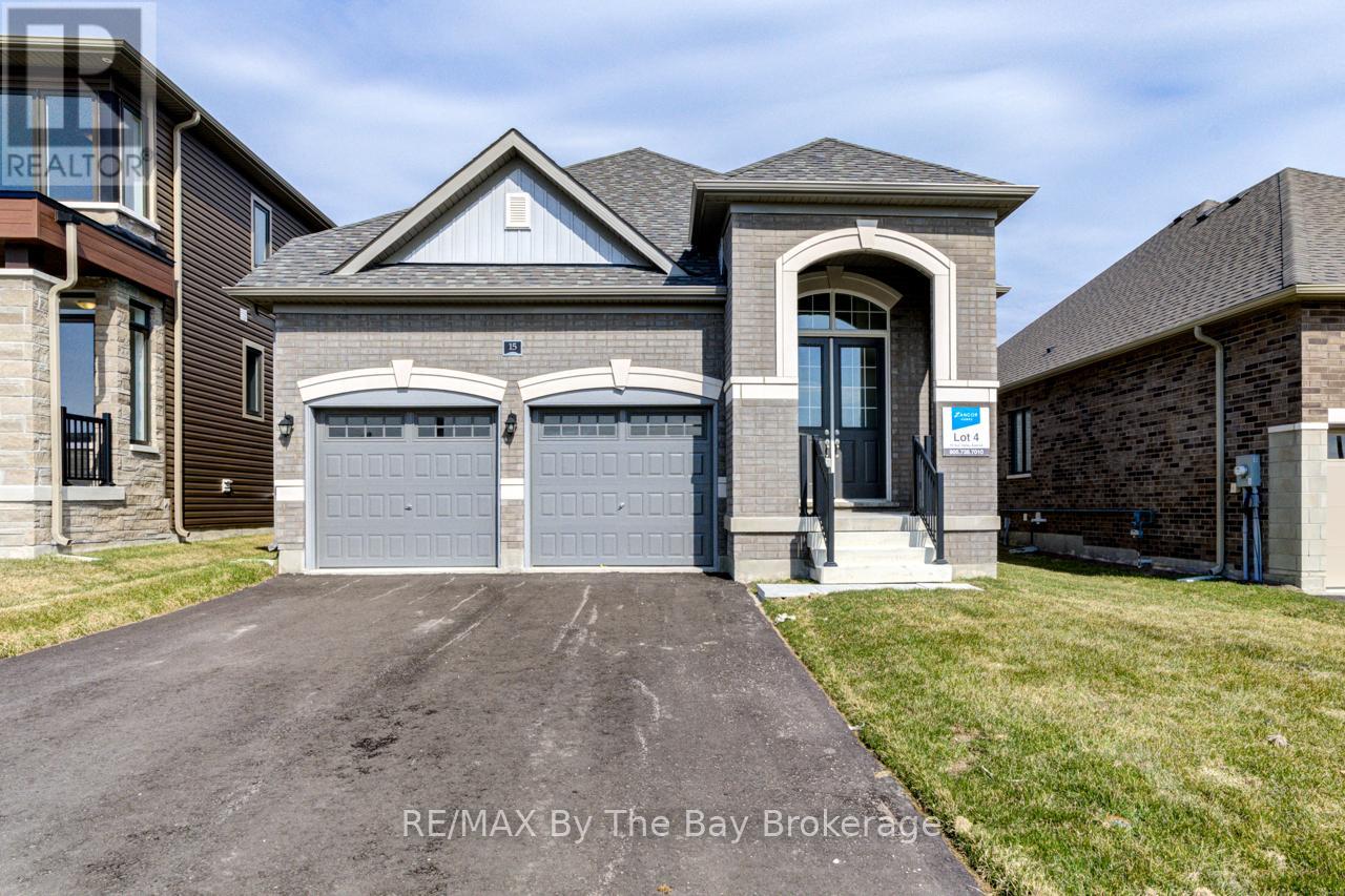 15 Sun Valley Ave, Wasaga Beach, ON L9Z 0N6