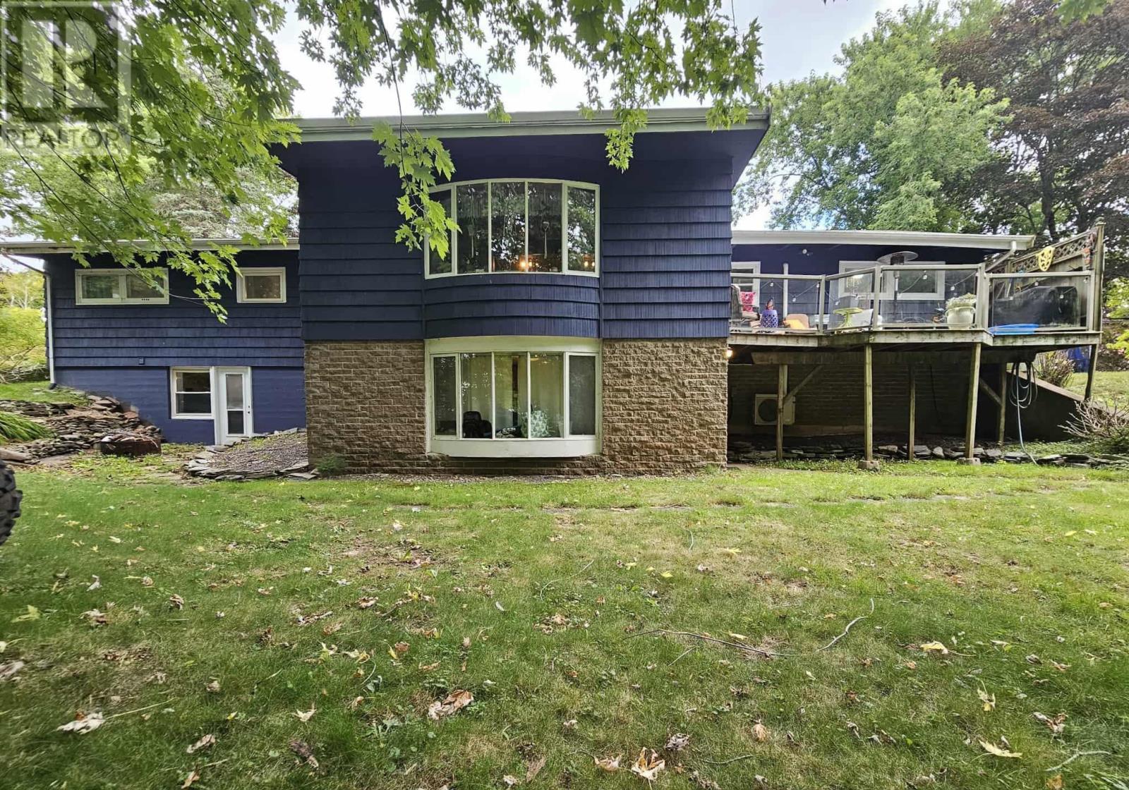 24 Parker St, Truro, NS B2N 3R1