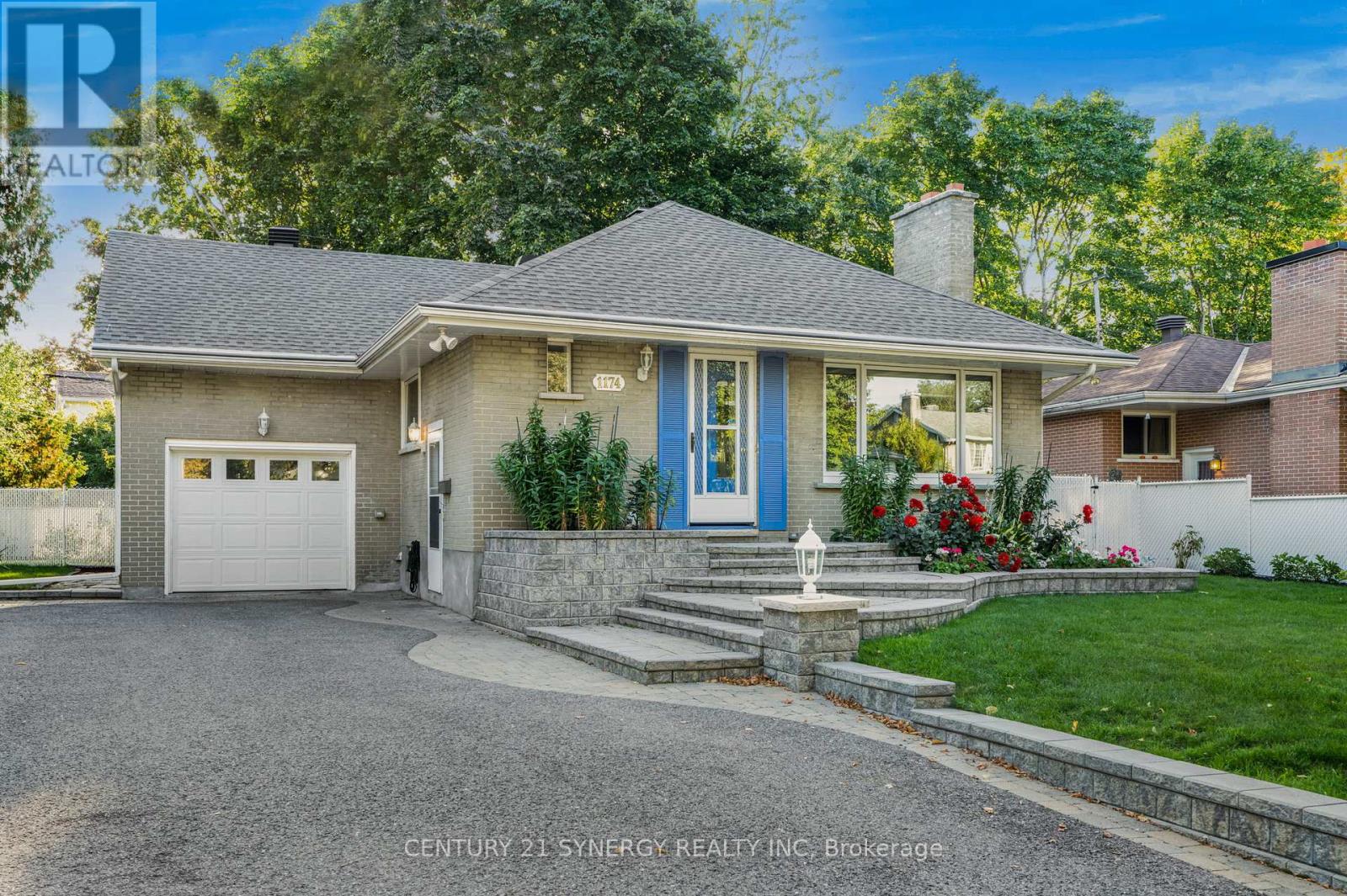 1174 Greyrock Cres, Ottawa, ON K2C 2A4
