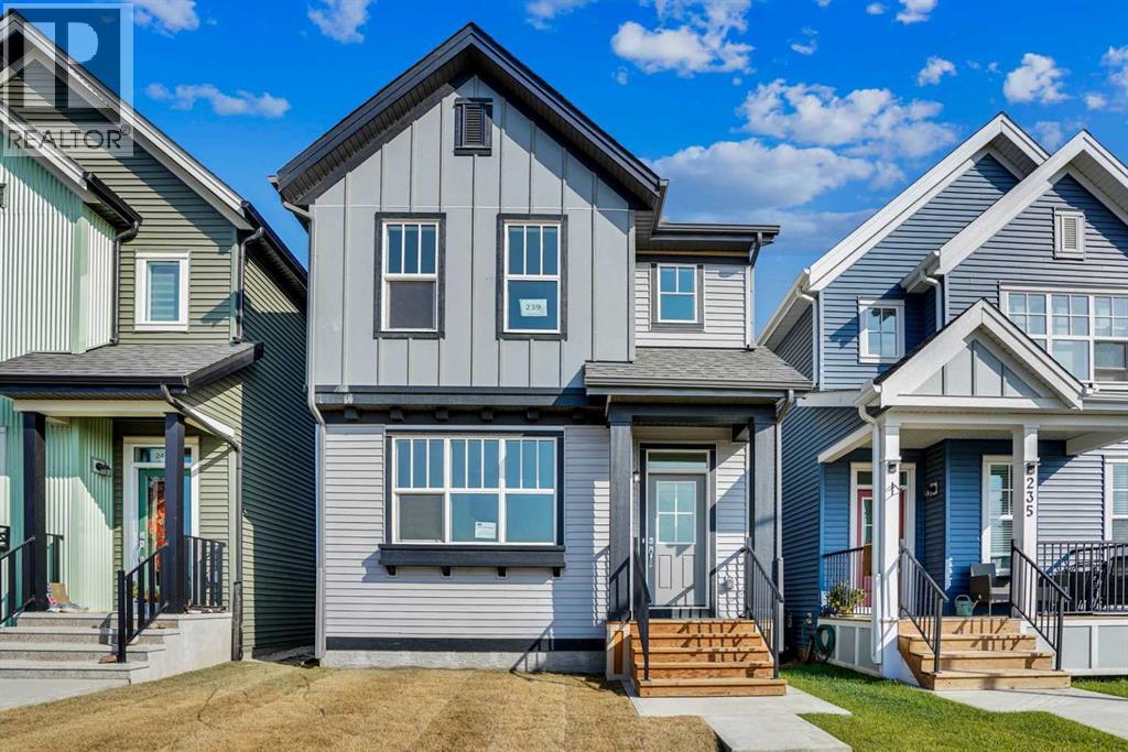 239 Savoy Lndg SE, Calgary, AB T3S 0L1