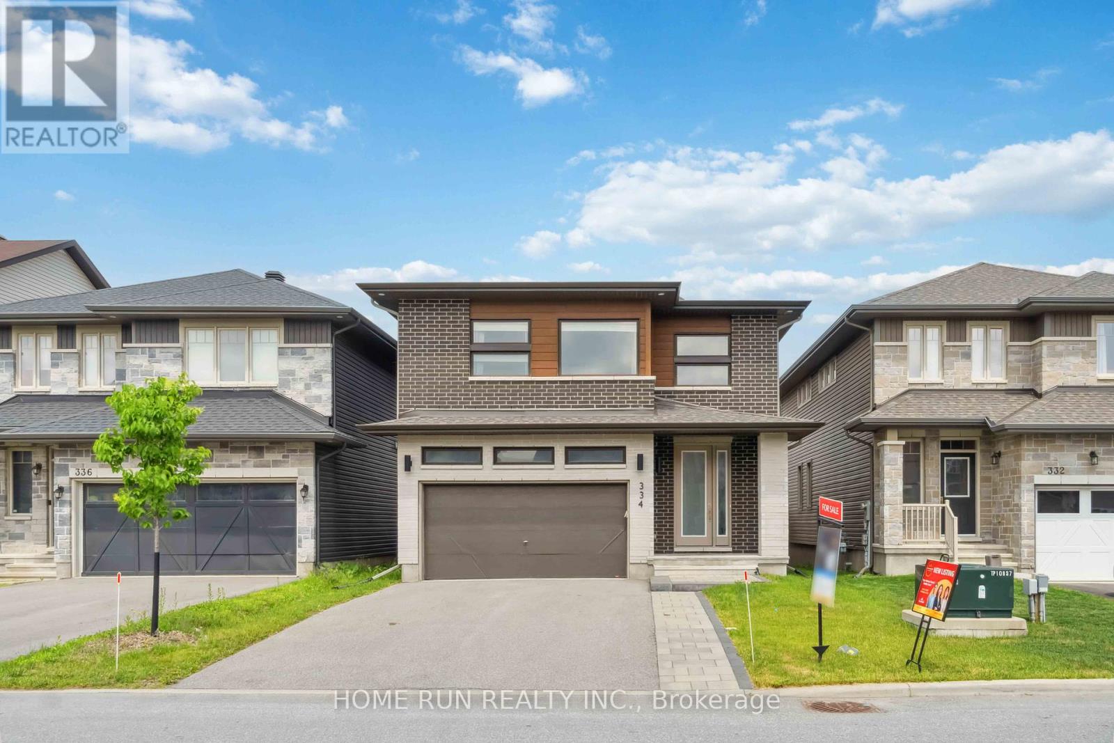 334 Haliburton Hts, Ottawa, ON K2V 0G1
