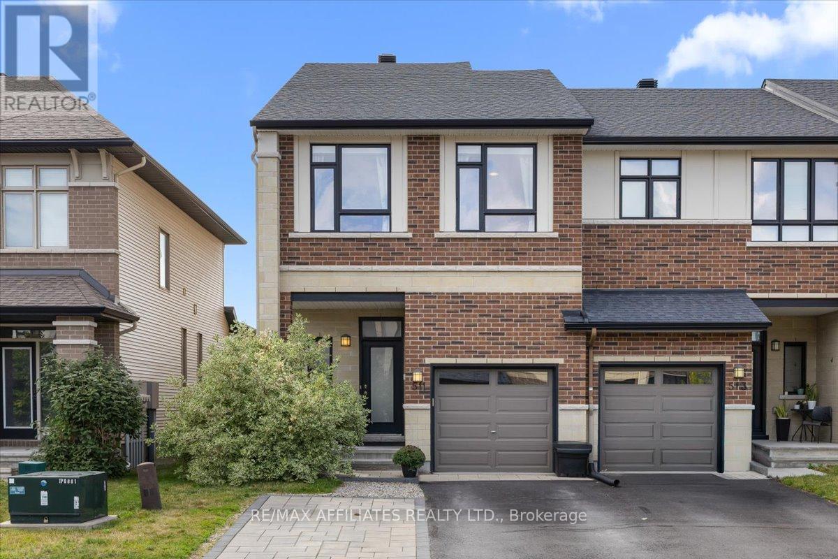 511 Earnscliffe Grv, Ottawa, ON K4M 0E2