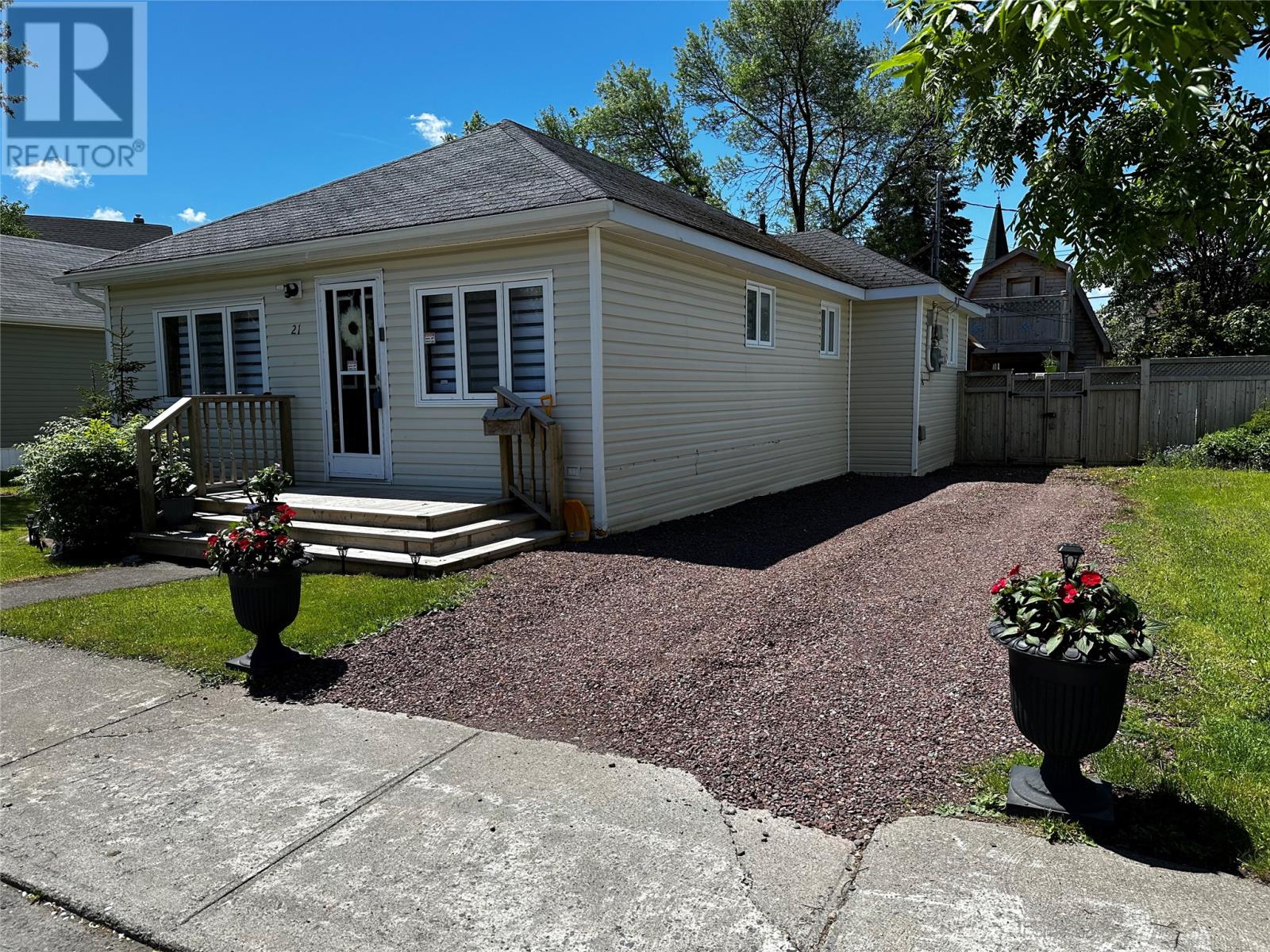 21 Beaumont Ave, Grand FallsWindsor, NL A2A 1Z8 MLS 1269783 Houseful