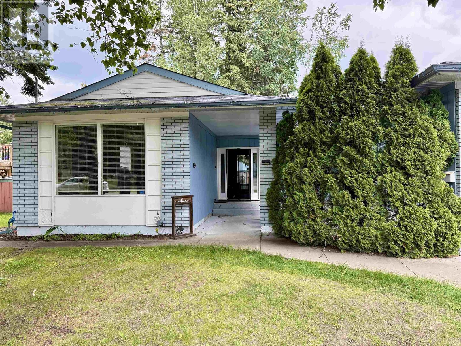 2908 Ridgeview Dr, Prince George, BC V2K 3R9