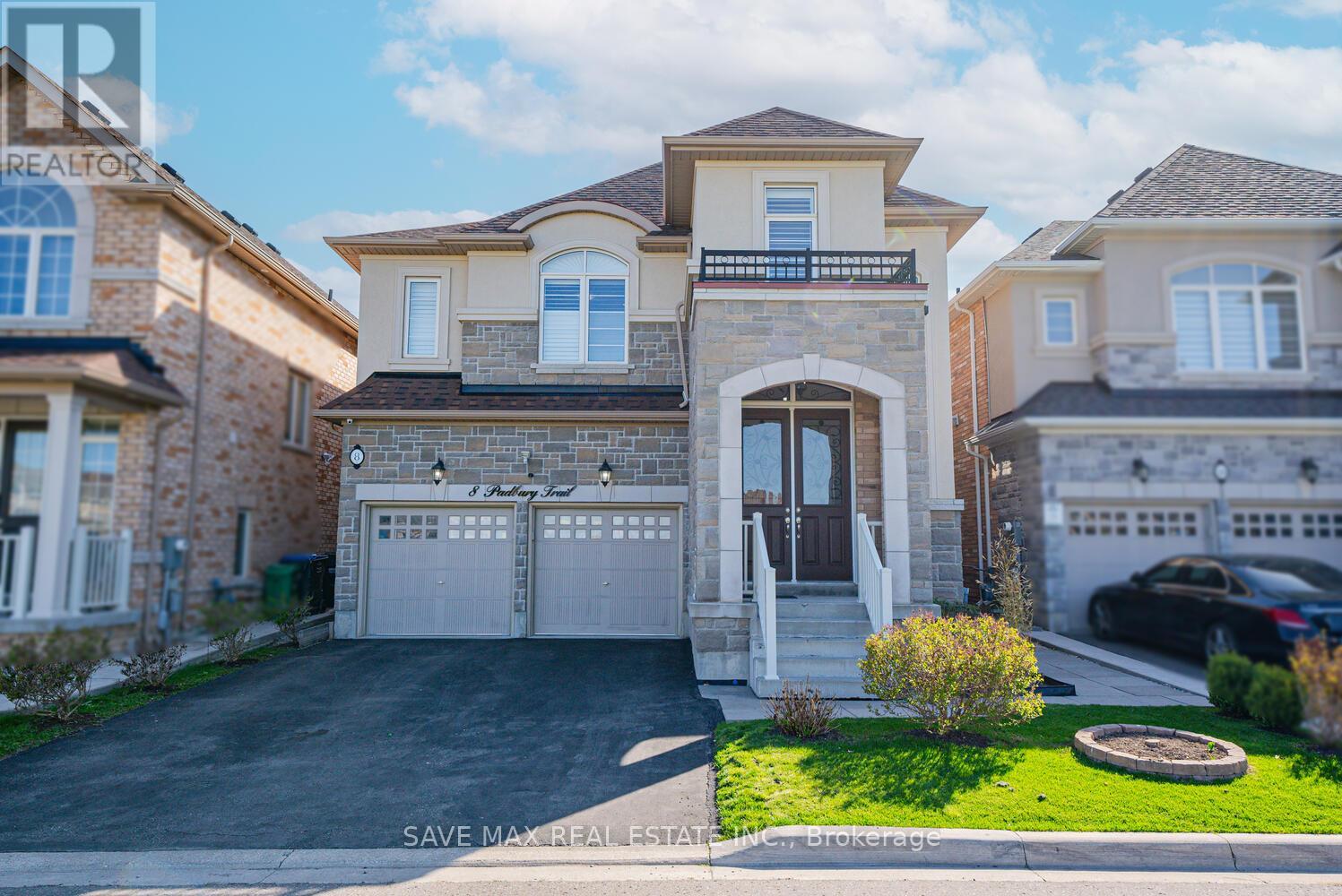 8 Padbury Trl, Brampton, ON L7A 4M3