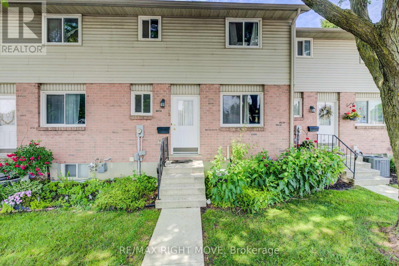 3 486 Springbank Ave N, Woodstock Woodstock - North, ON N4T 1K8