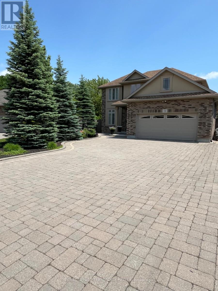 98 Michael Dr, Welland, ON L3C 7B8